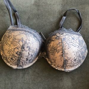 38DD Victoria’s Secret Very Sexy Push Up Bra